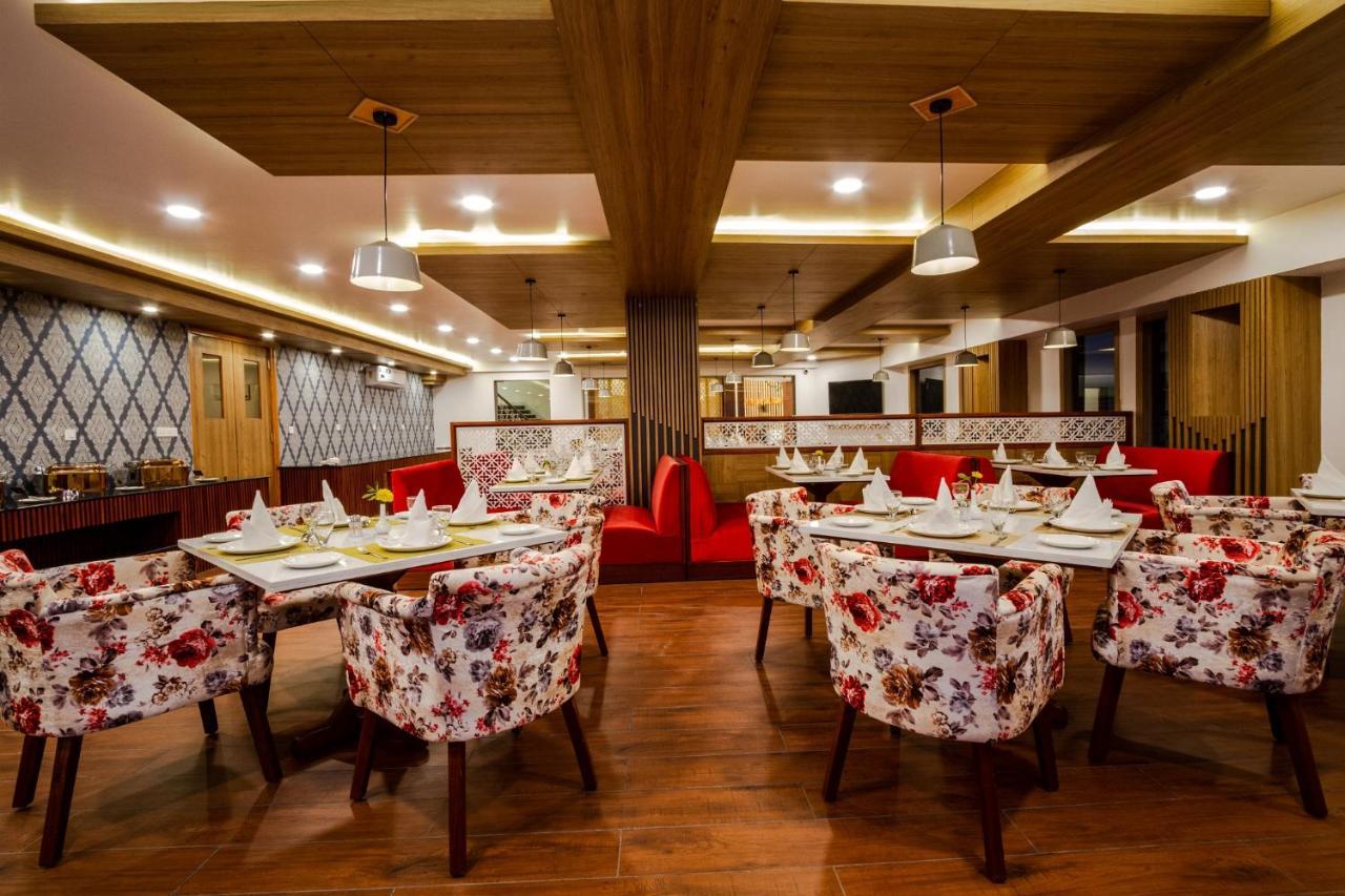 Anand Vardhan Resorts Manali  Luaran gambar